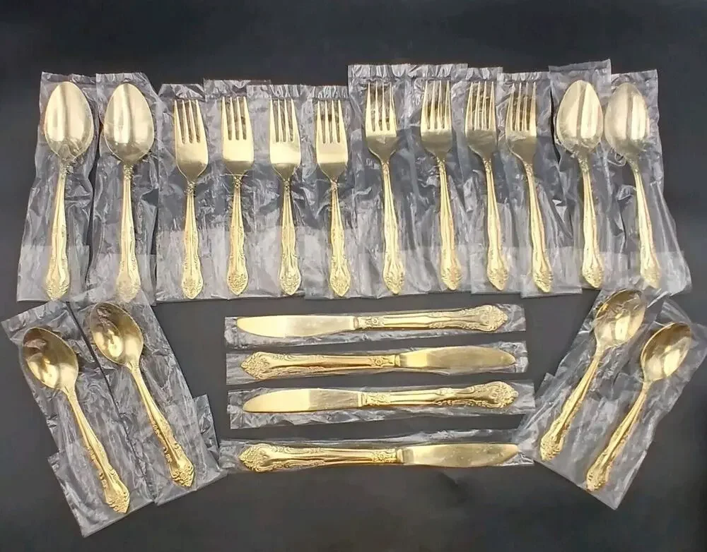 Vtg ROGERS Golden Dream Rose 20 pcs GOLD Electroplate Flatware Set 4 Places NEW